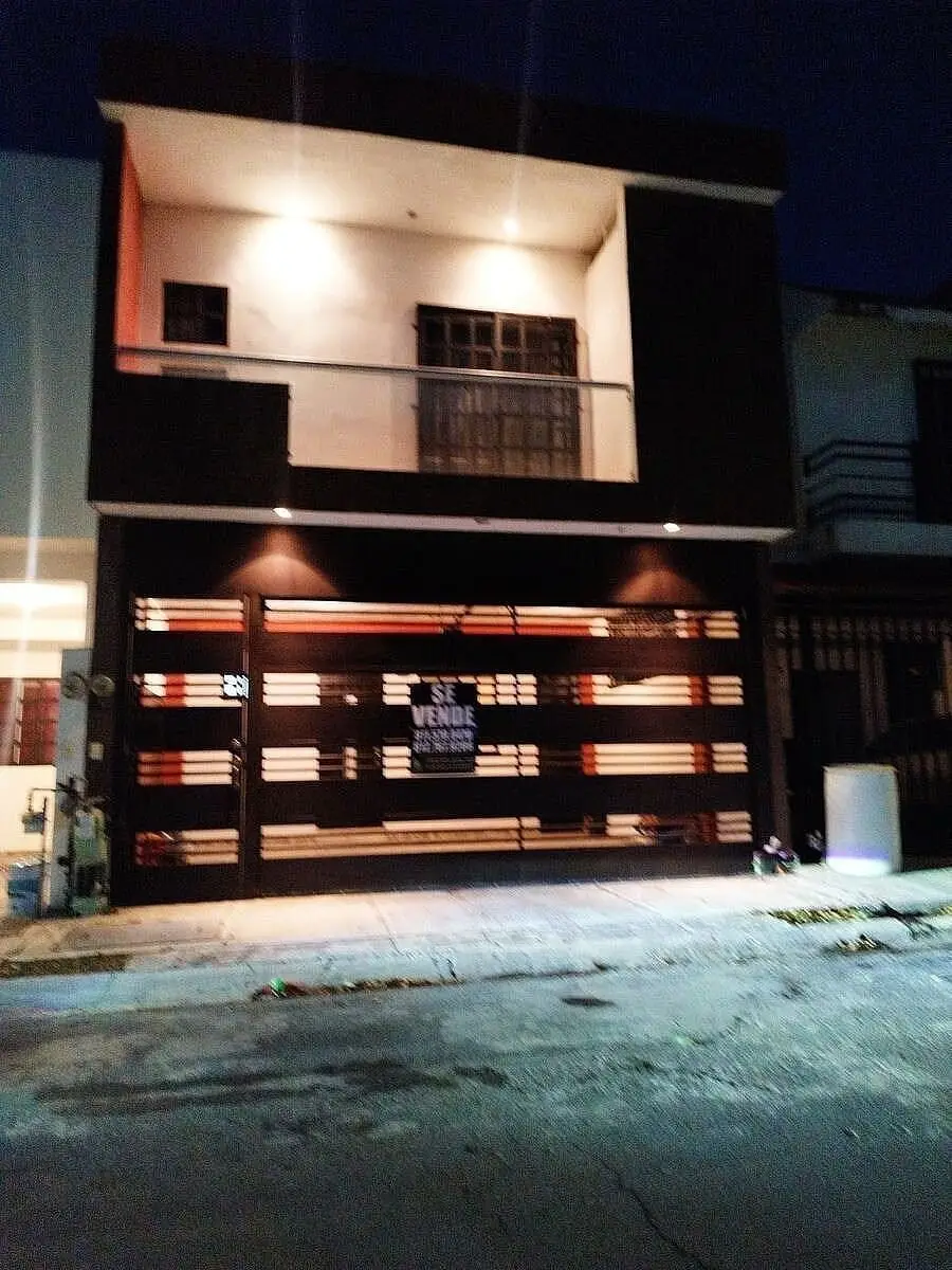 Casa en venta en villas de Anáhuac Escobedo