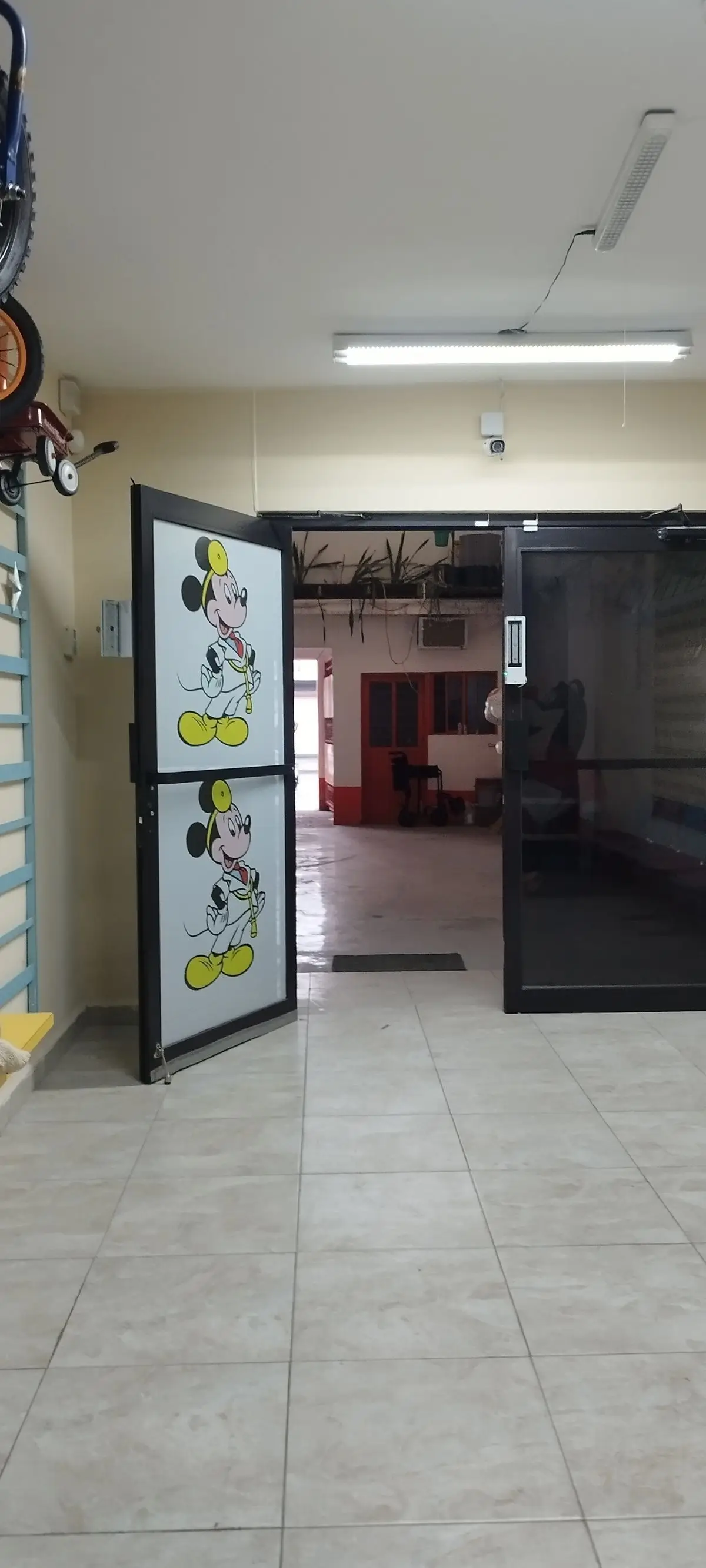 Local comercial en renta — foto 5