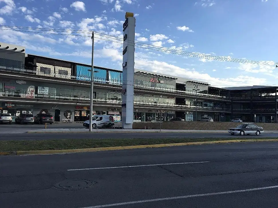 Local en Plaza Comercial Nia Escobedo