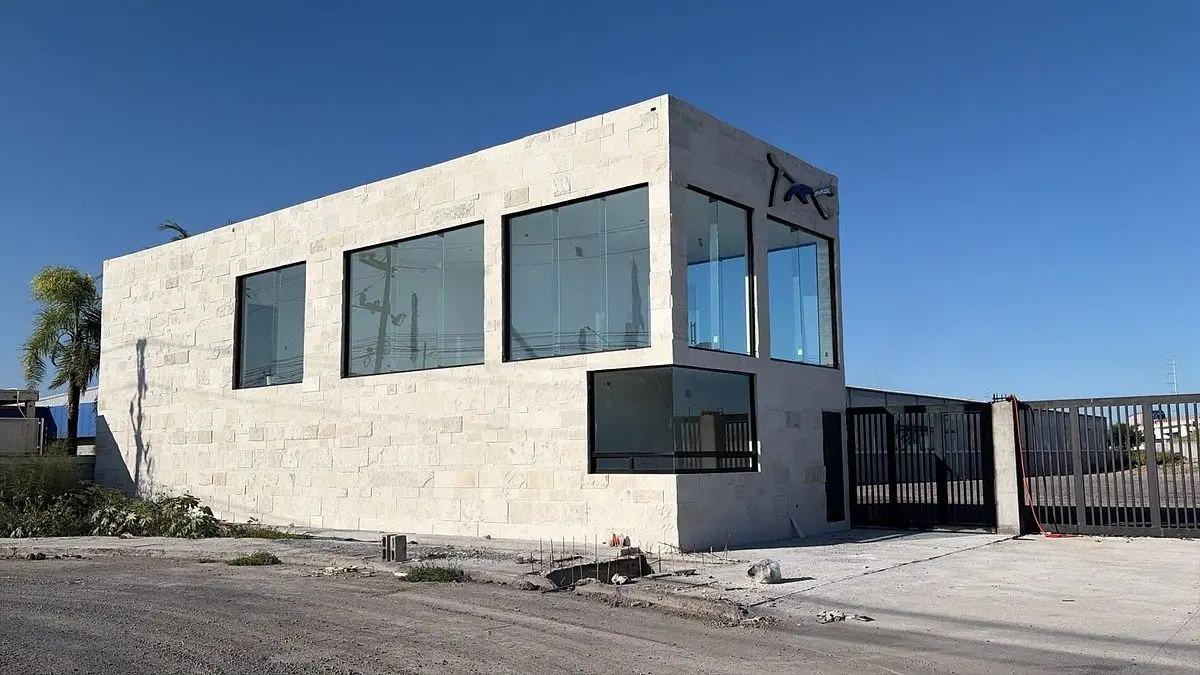 Terreno en renta con oficinas en Ciénega — foto 2