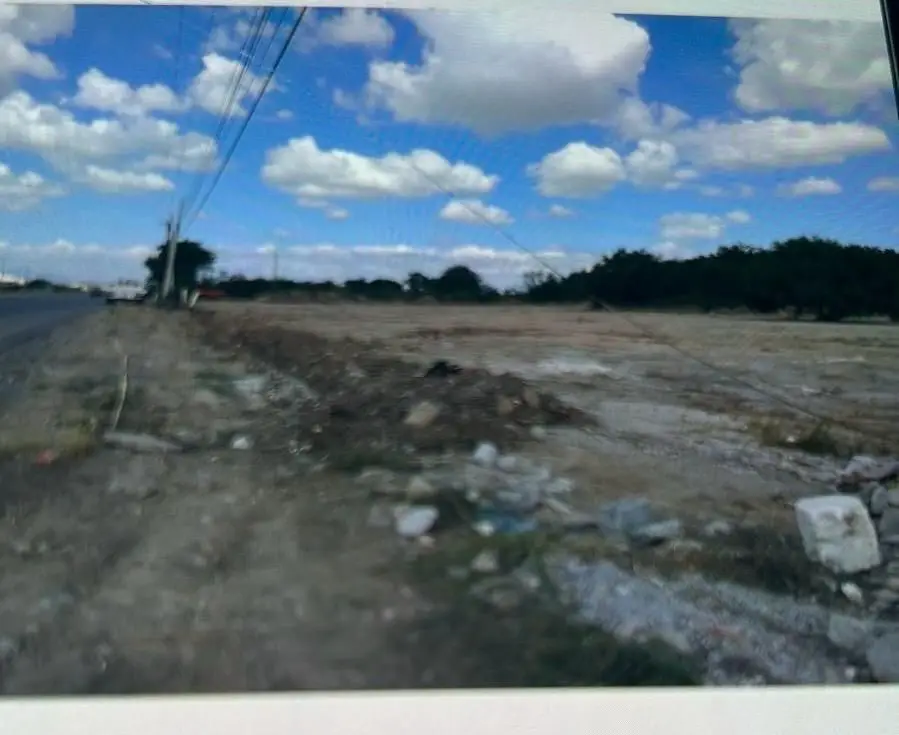 Terreno sobre Carretera Colombia — foto 3