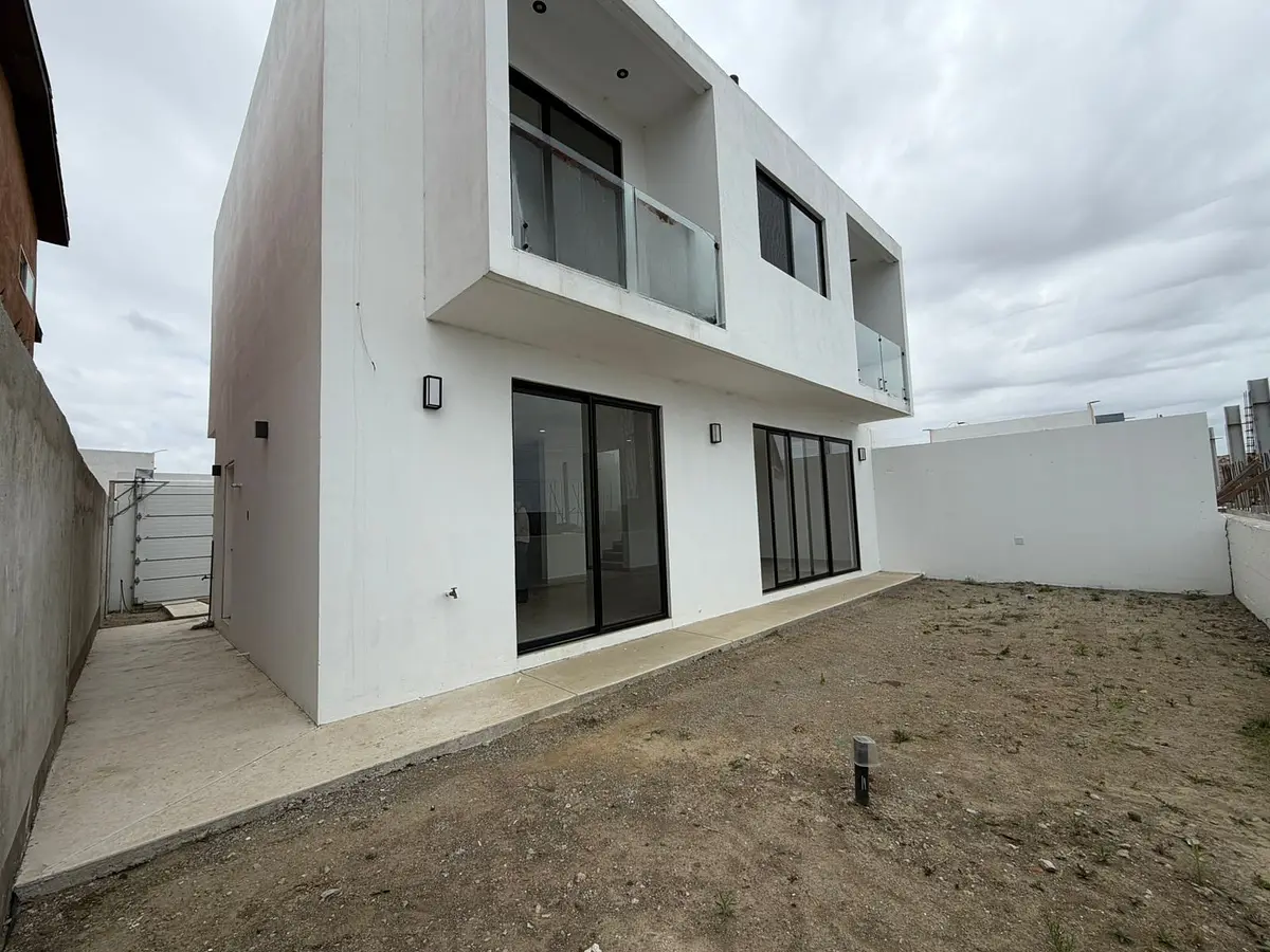 Nueva casa en venta con 200m2 Terreno en Residencial San Marino — foto 3