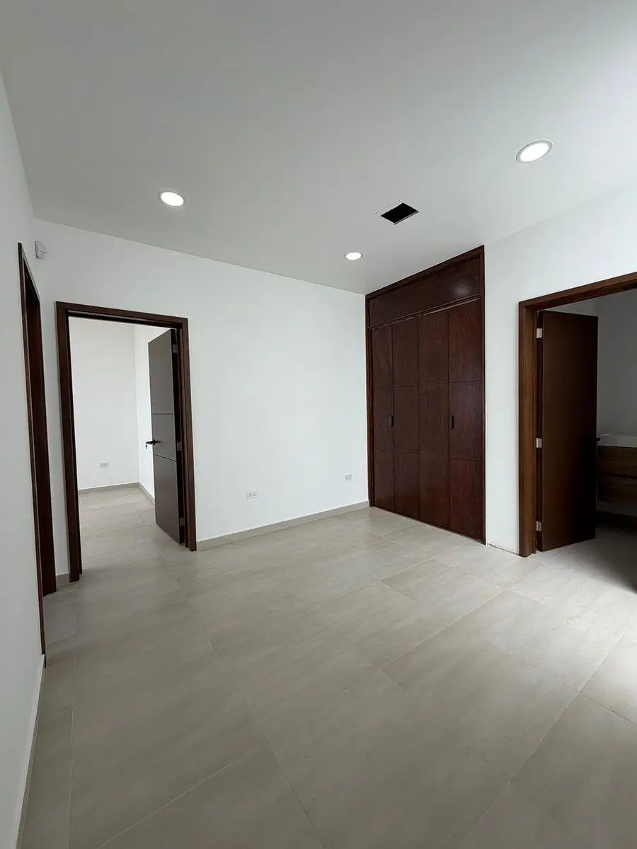 Nueva casa en venta con 200m2 Terreno en Residencial San Marino — foto 5