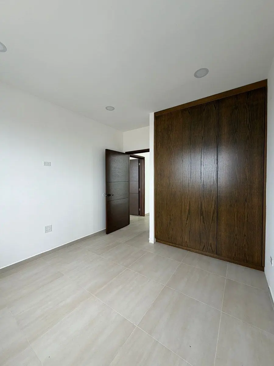 Nueva casa en venta con 200m2 Terreno en Residencial San Marino — foto 7