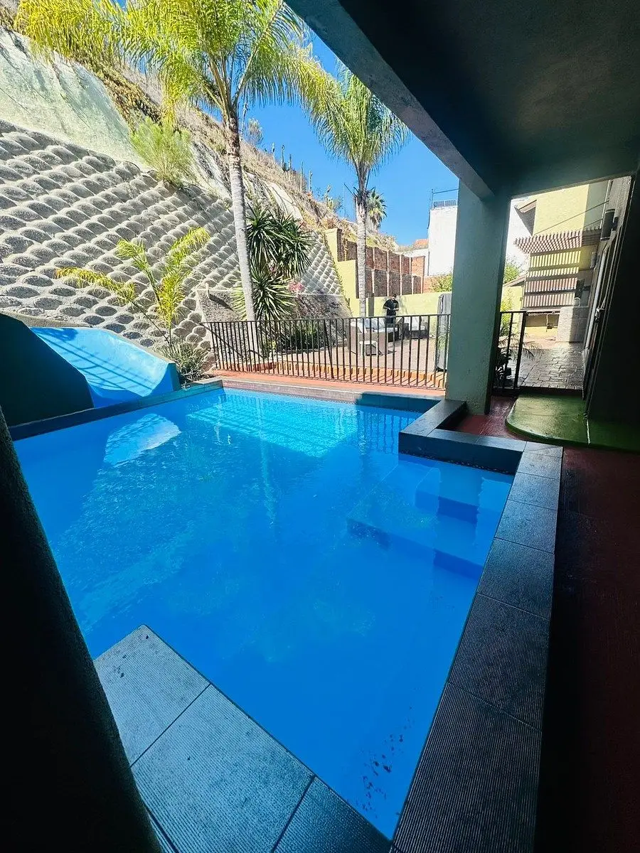 Hermosa Casa con Alberca en Hacienda Agua Caliente. — foto 2
