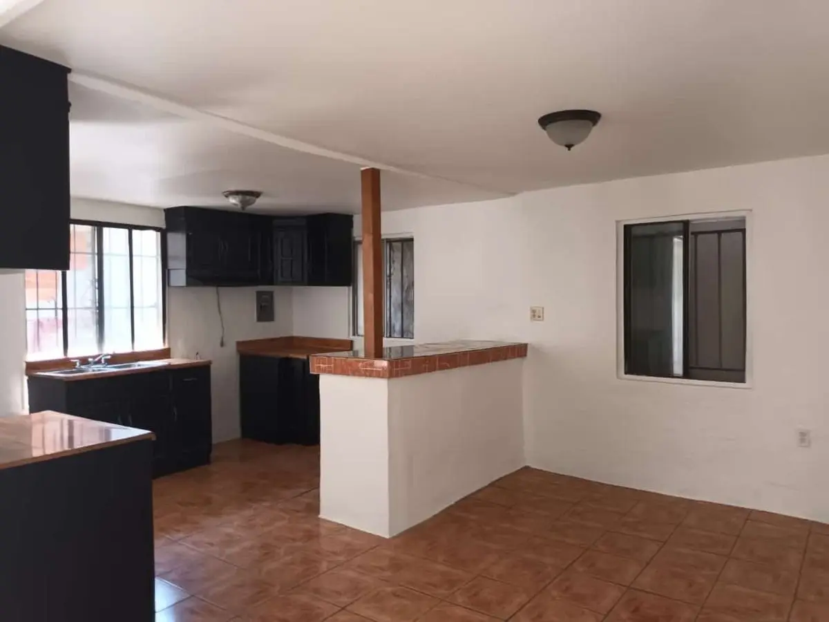 Casa en Venta con Estudio Florido 1era Secc — foto 5