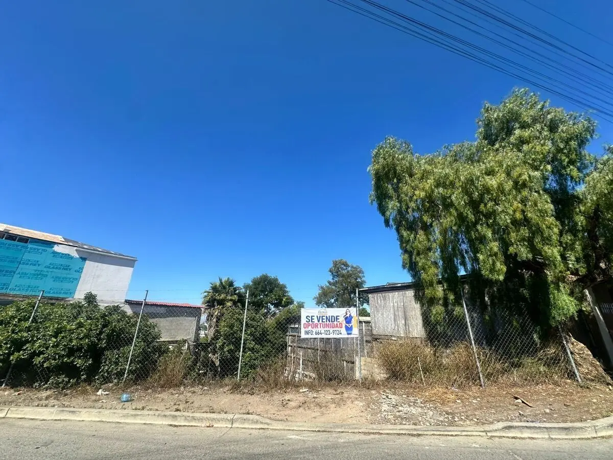 En Venta Terreno en Col. Montes Olimpicos — foto 2