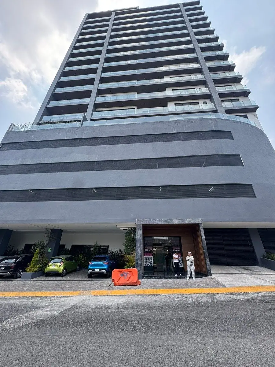 Penthouse en Venta en Hacienda de las Palmas