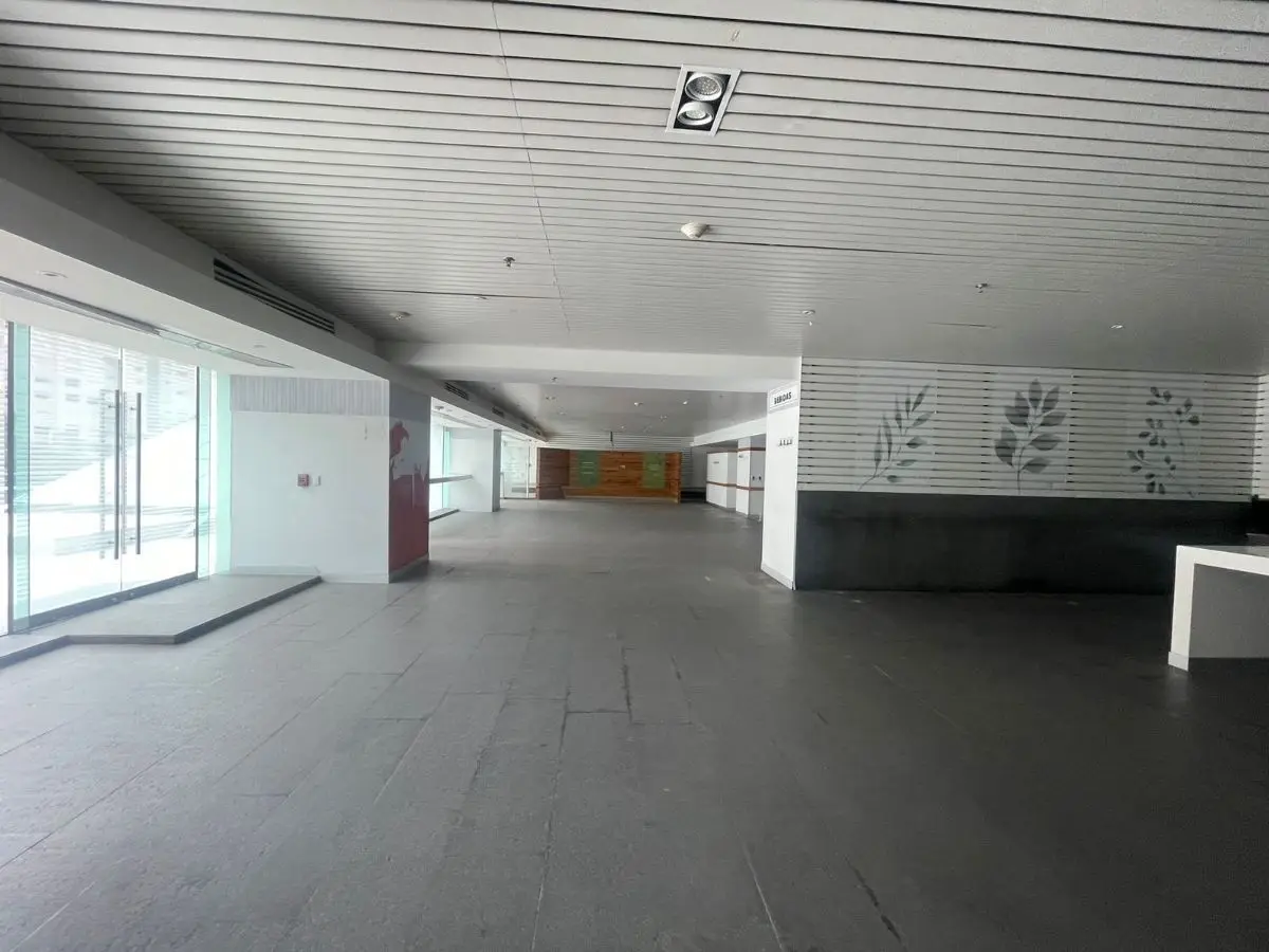 Local Comercial en Renta en Corporativo Diamante Santa Fe — foto 2