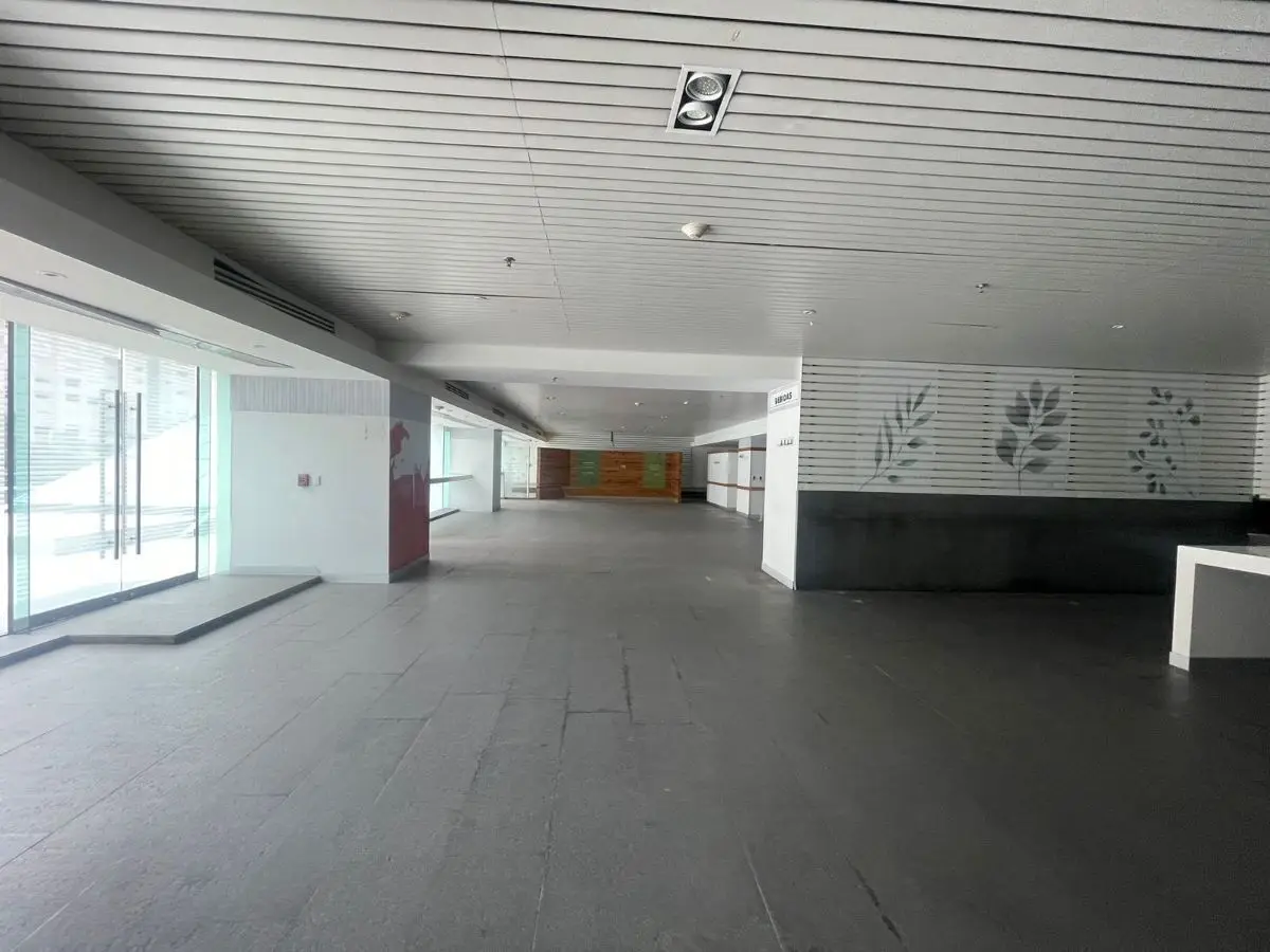 Local Comercial en Renta en Corporativo Diamante Santa Fe — foto 2