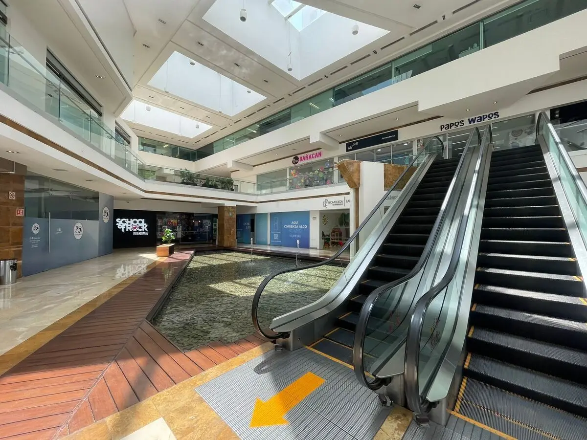 Local Comercial en Renta en Hacienda de las Palmas — foto 4
