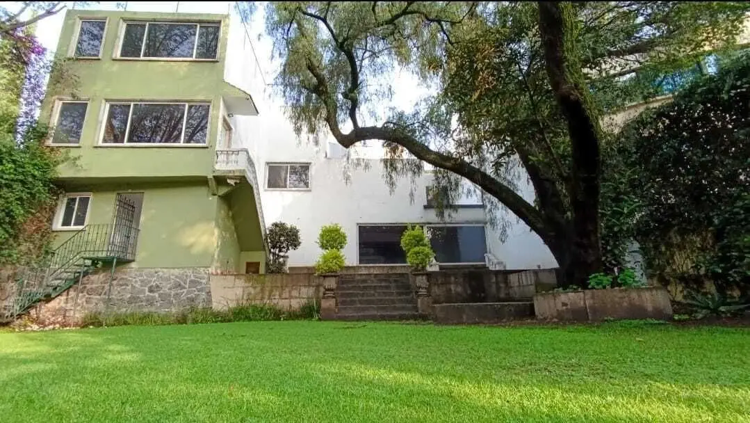 Casa con Uso de Suelo en Renta en Lomas de Chapultepec — foto 2