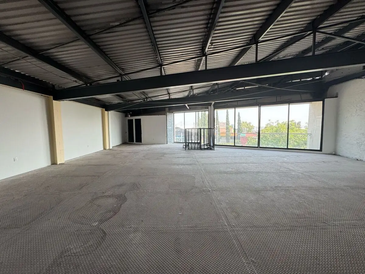 Local Comercial en Renta en Lomas del Chamizal — foto 5