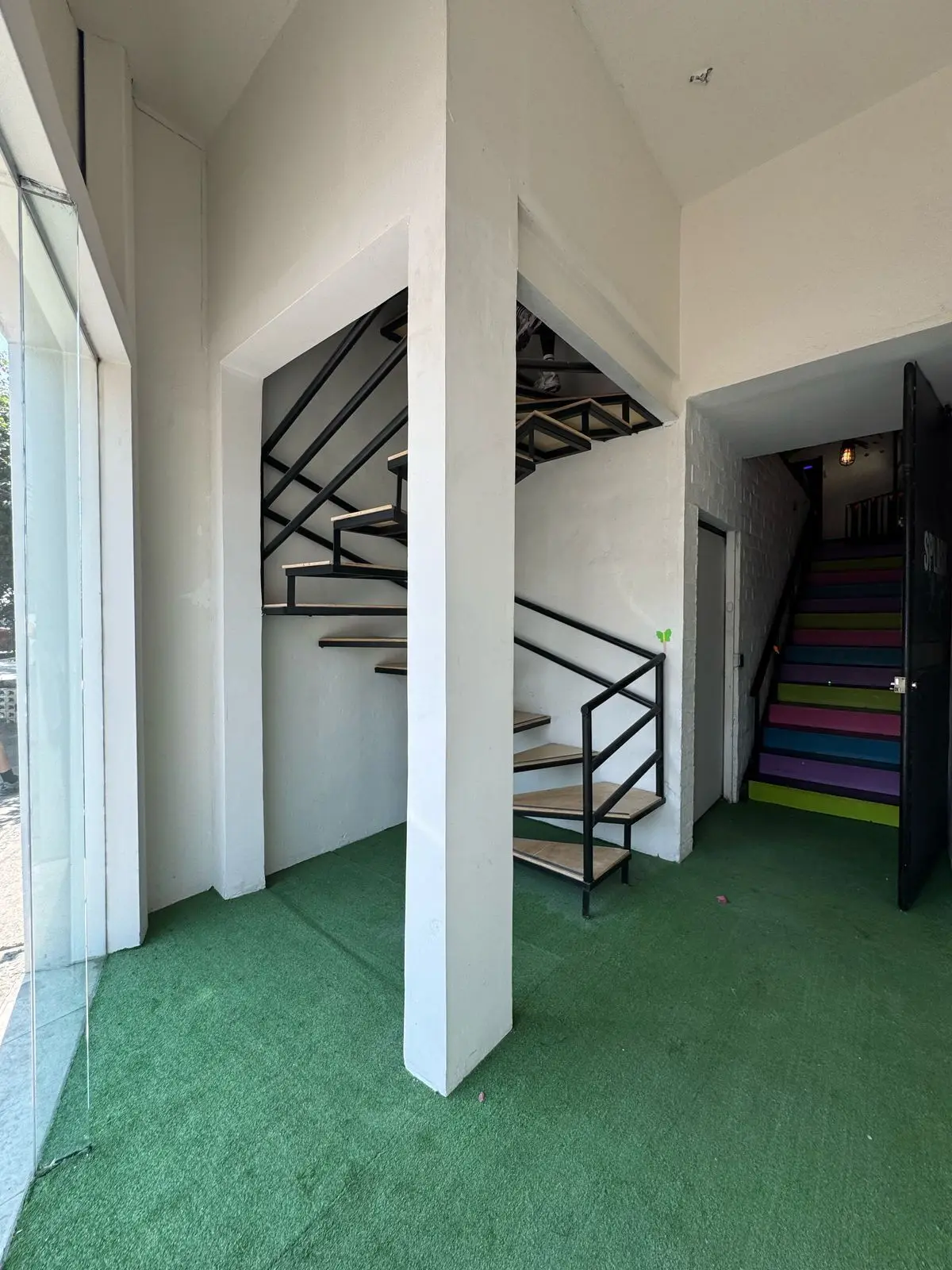 Local Comercial en Renta en Lomas del Chamizal — foto 6