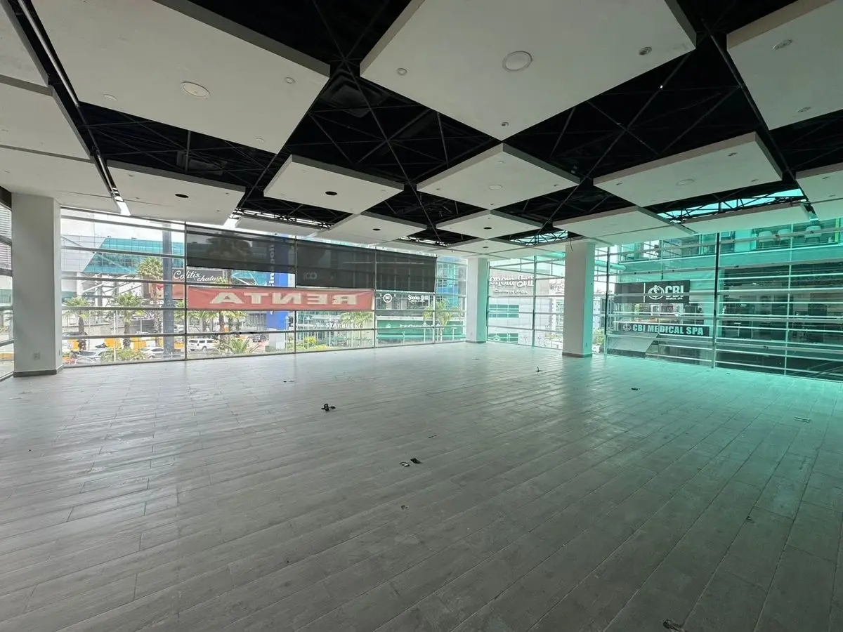 Local Comercial en Renta en Interlomas — foto 3