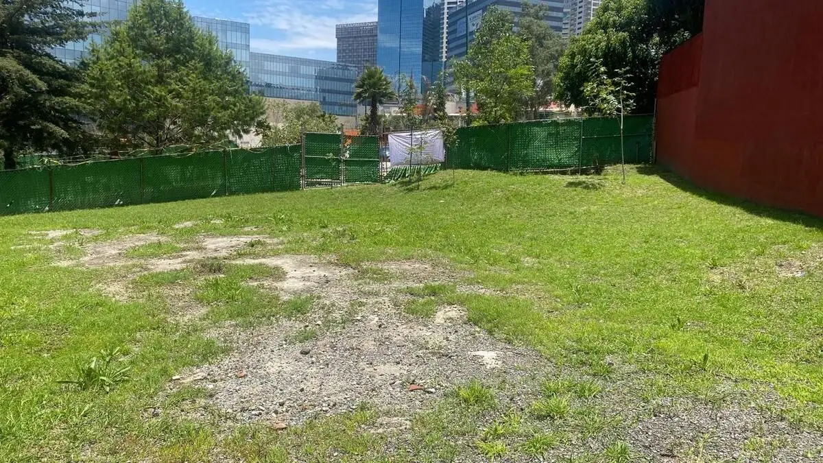Terreno en Venta en Hacienda de las Palmas — foto 5