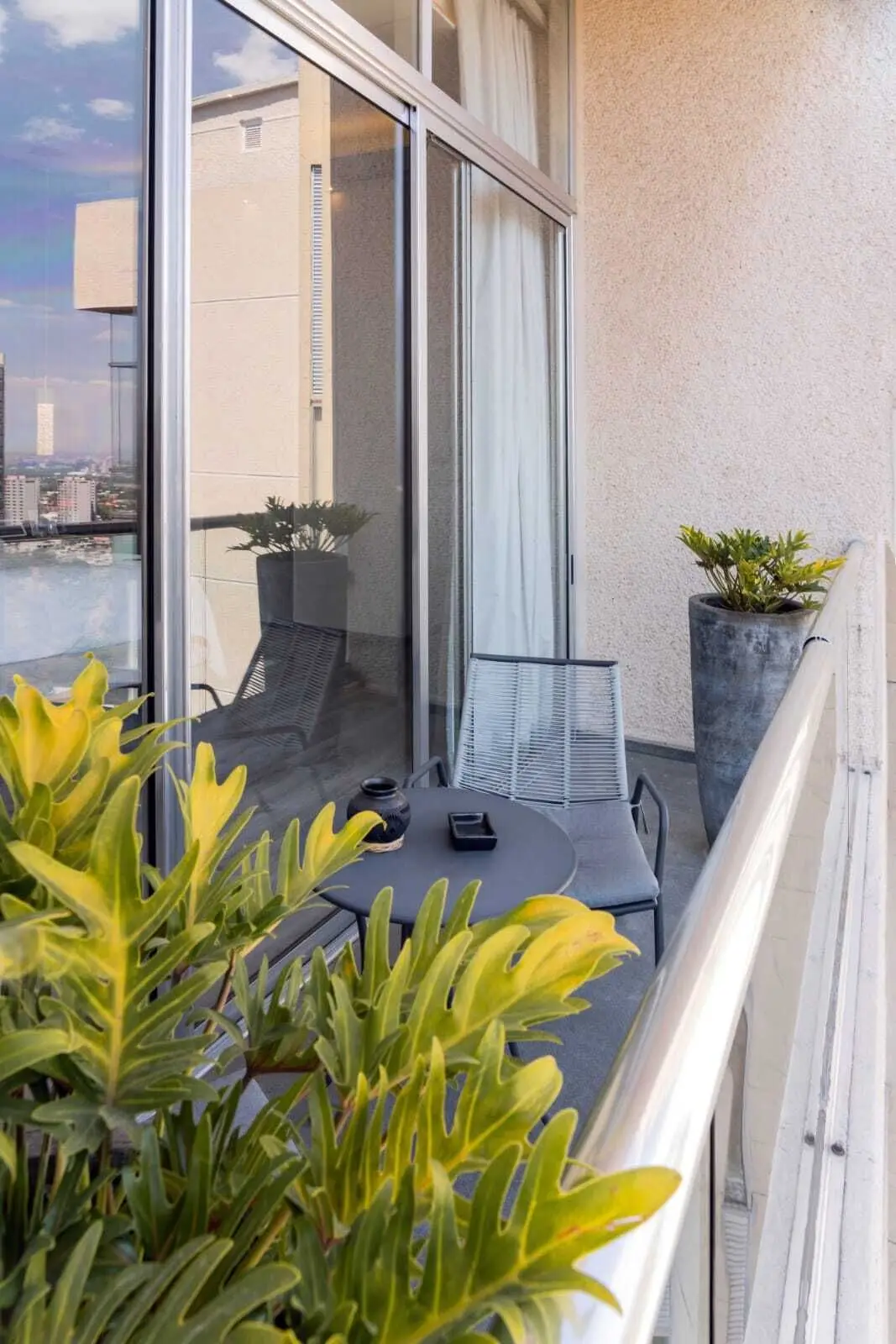 Departamento Amueblado en Venta en Lomas del Chamizal — foto 2