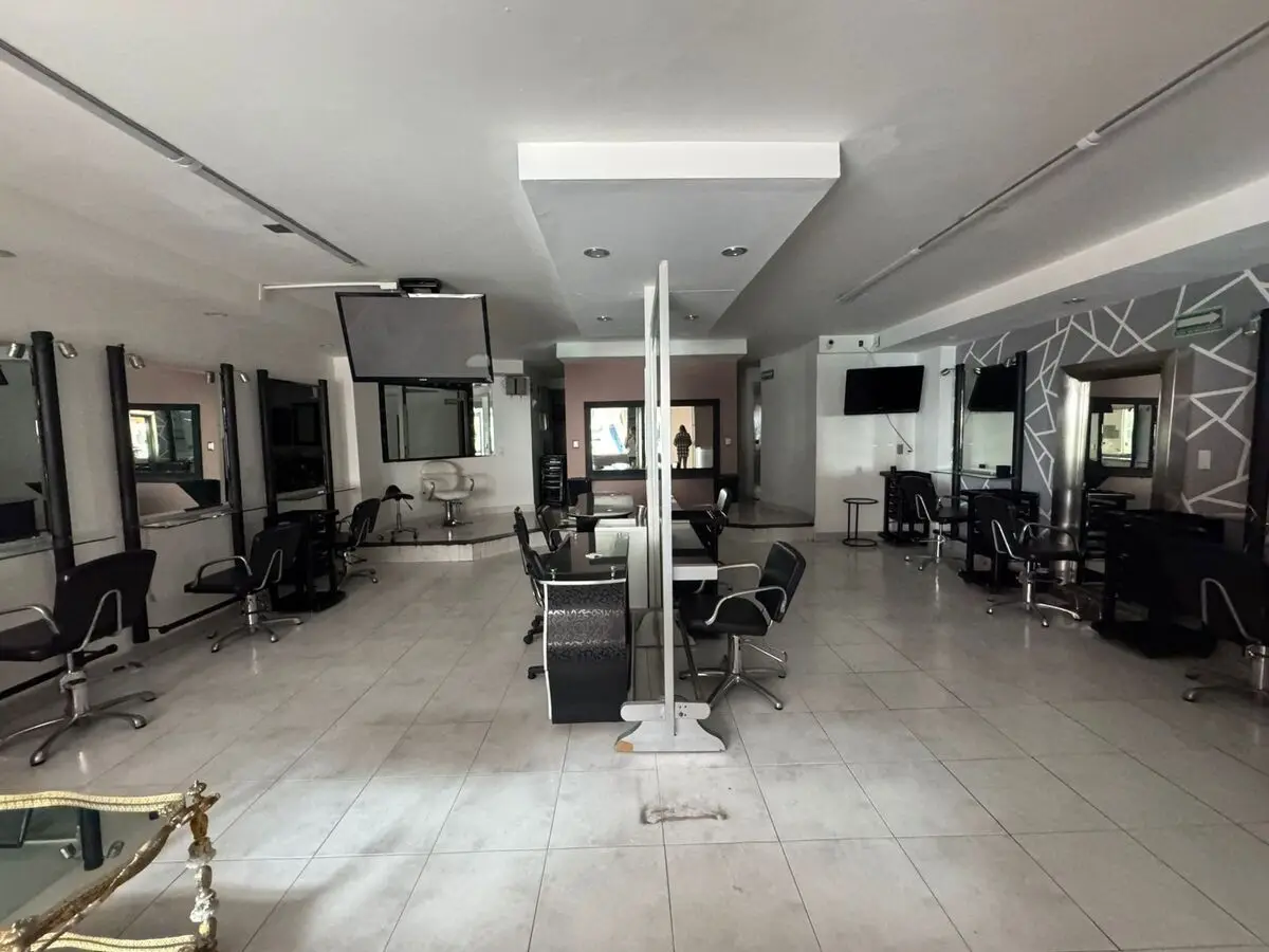 Local Comercial en Renta en Lomas de Tecamachalco — foto 3