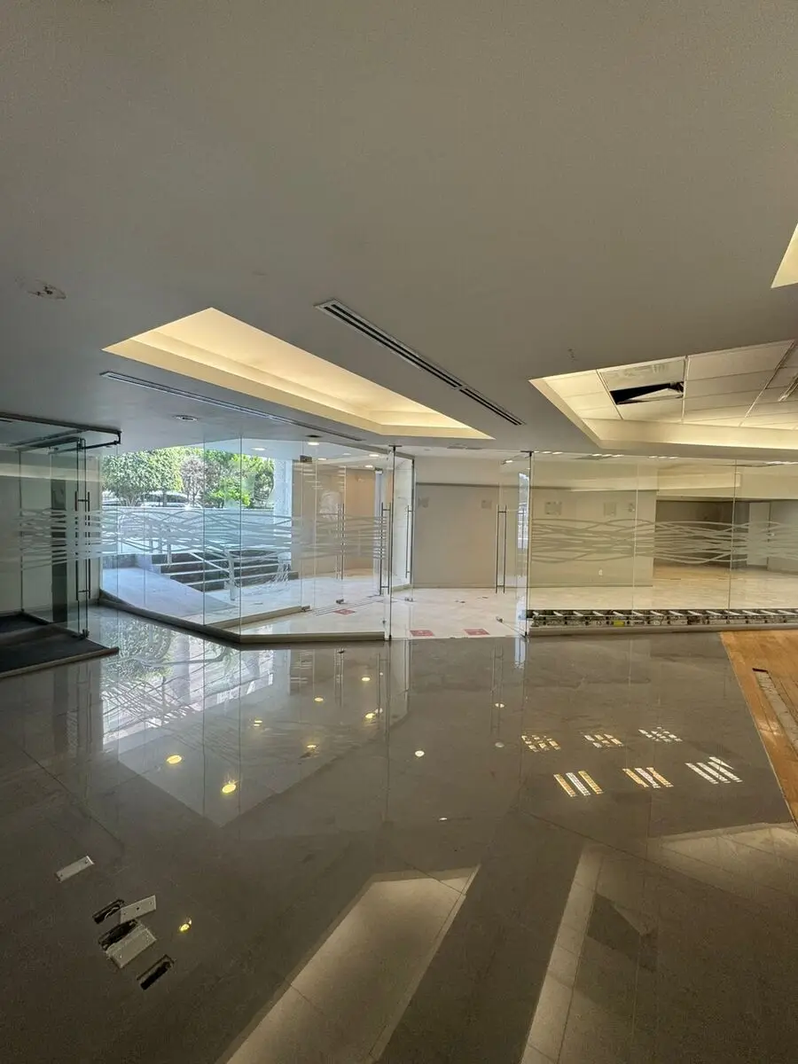 Local Comercial en Renta en Lomas de Chapultepec — foto 2