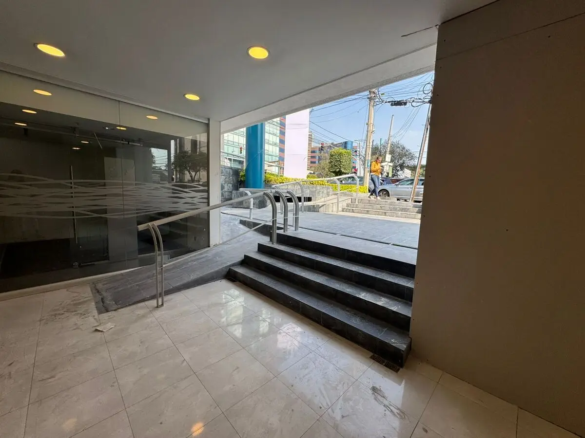 Local Comercial en Renta en Lomas de Chapultepec — foto 3