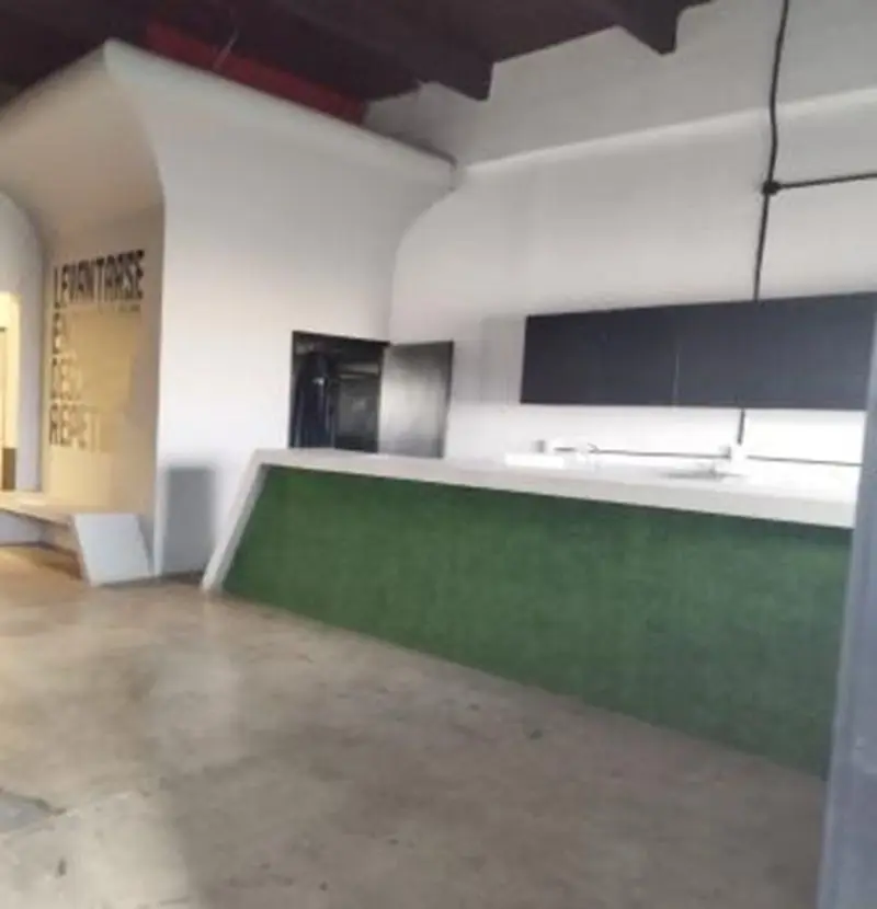 Local Comercial en Renta en Lomas del Chamizal — foto 3