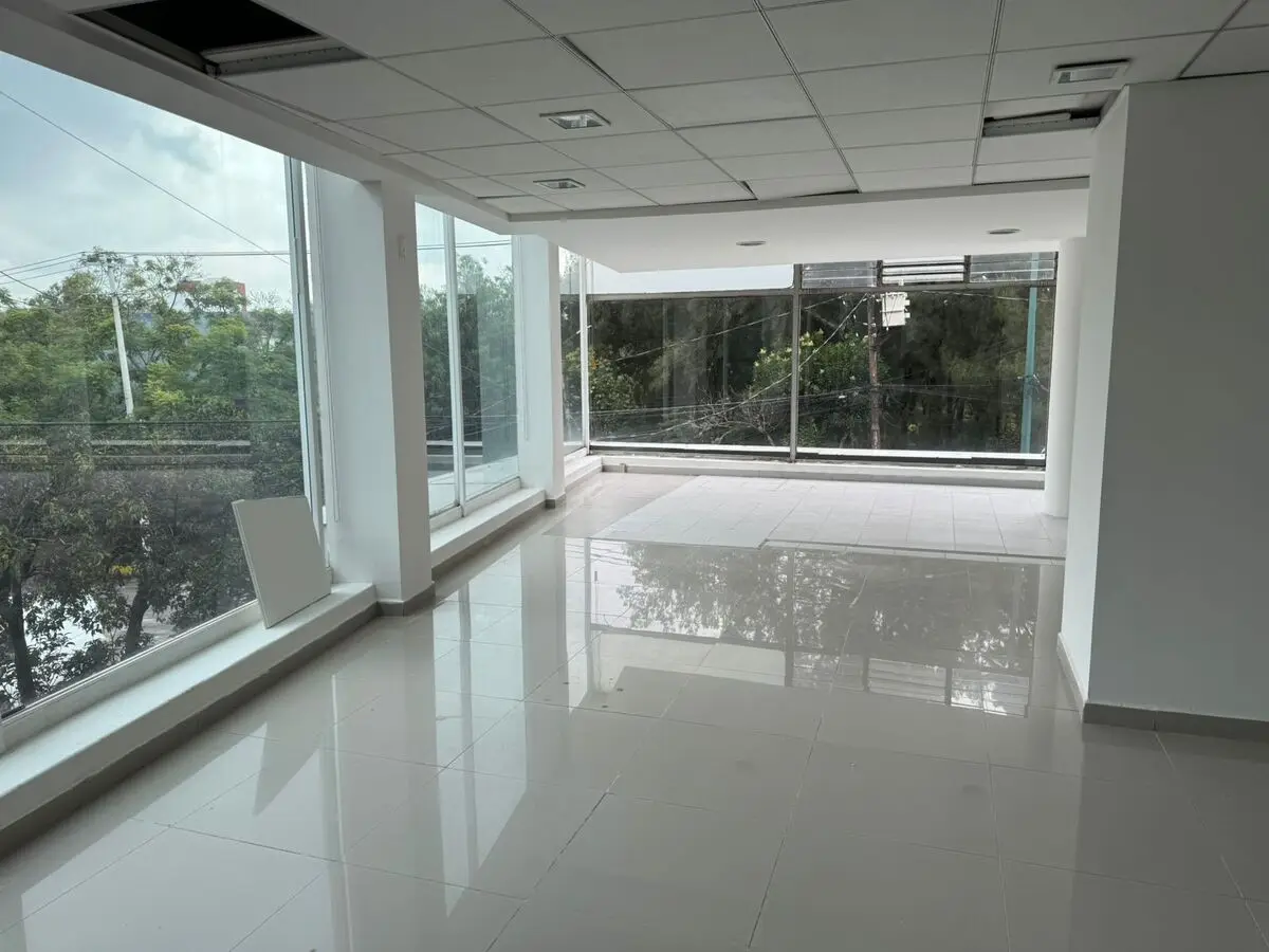 Local Comercial en Renta en Lomas de Chapultepec — foto 2