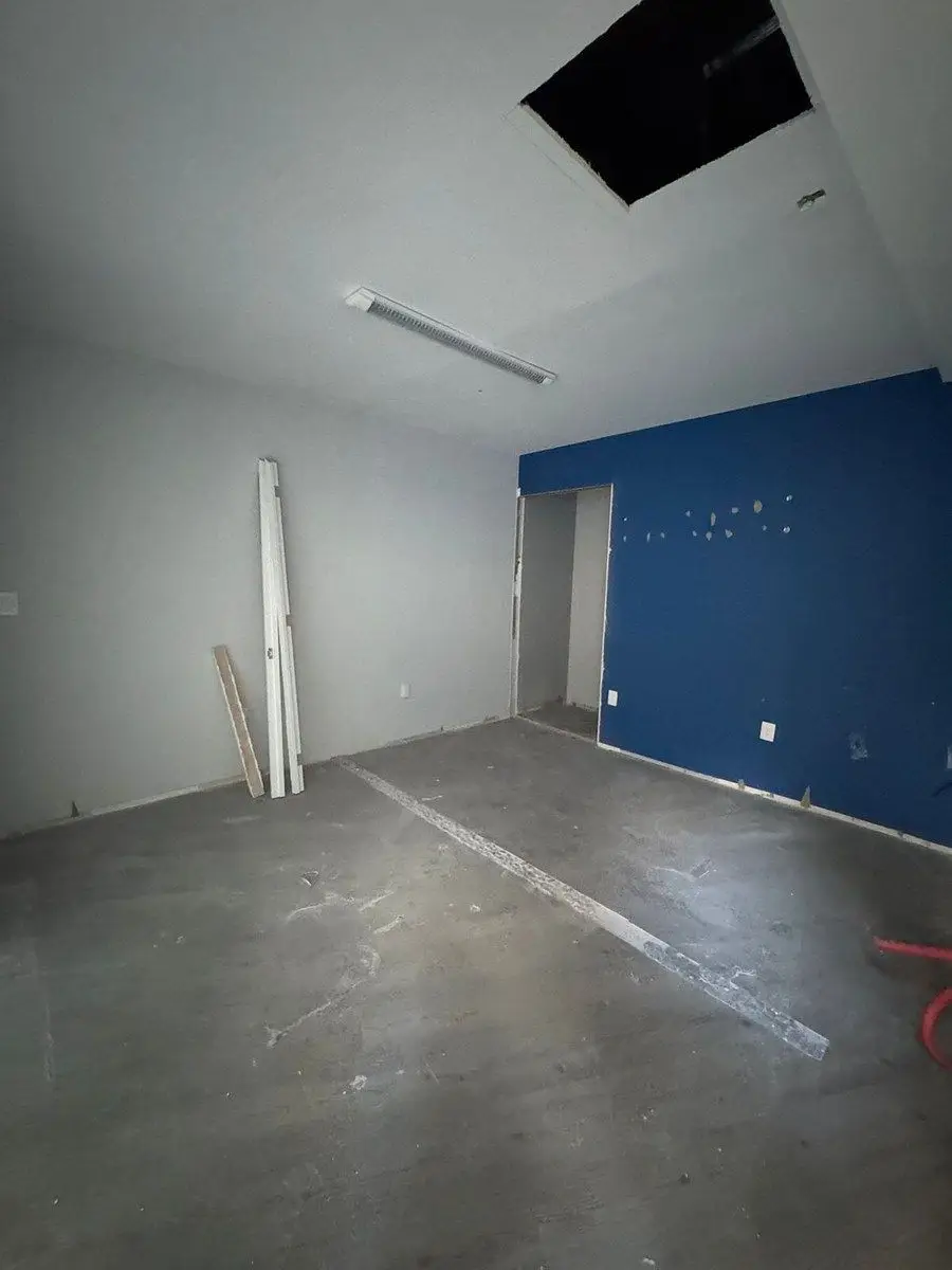 Local Comercial en Renta en Hacienda de las Palmas — foto 6