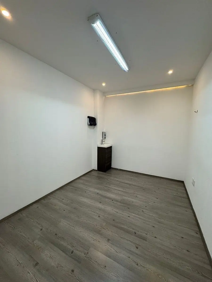 Local Comercial en Renta en Hacienda de las Palmas — foto 5