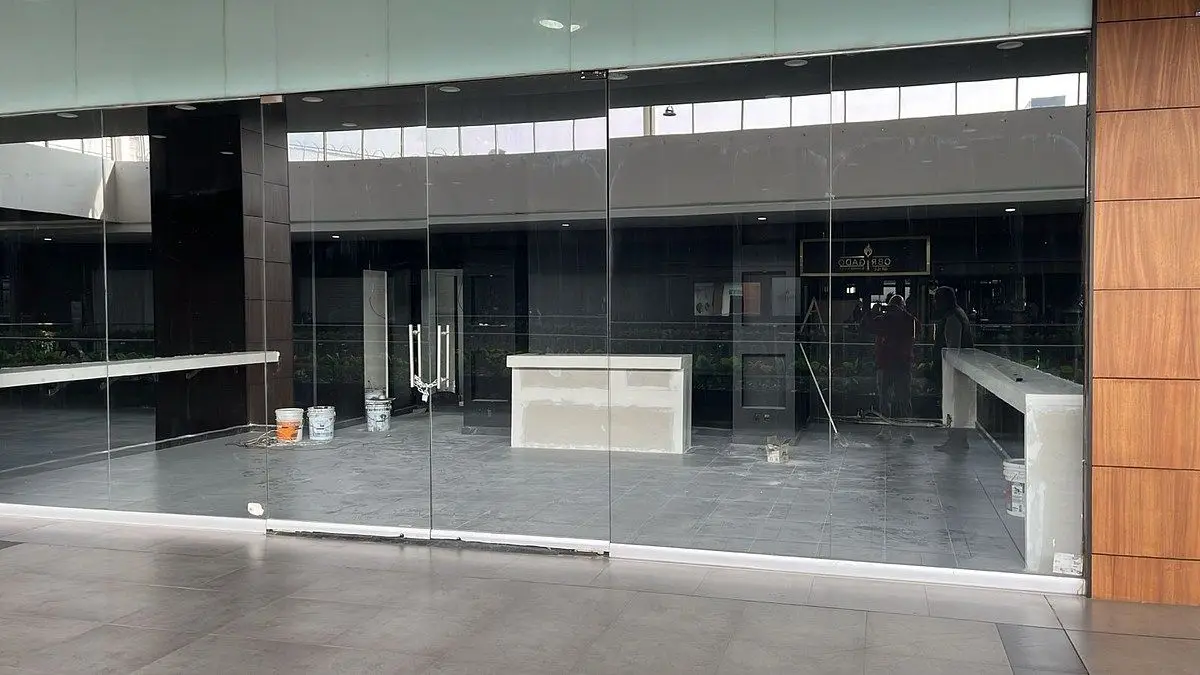 Local Comercial en Renta en Bosque Esmeralda — foto 2