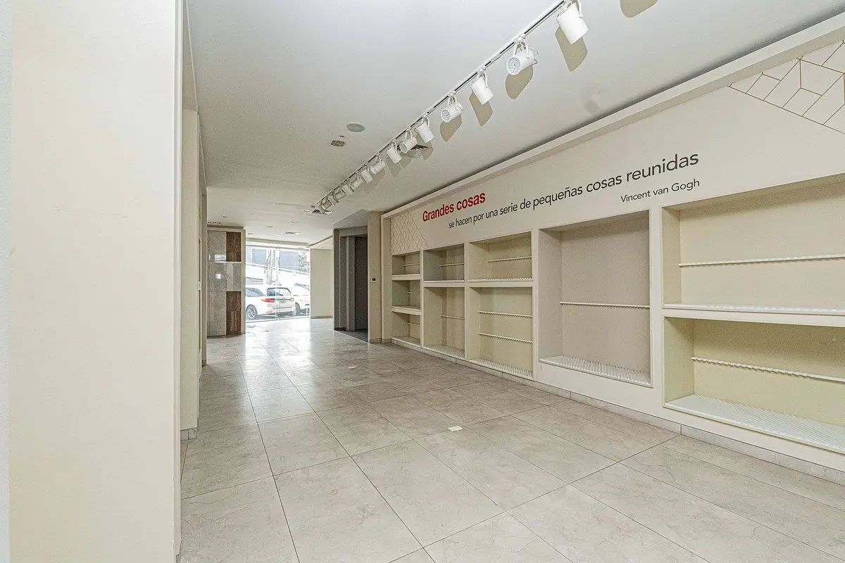 Local Comercial en Renta en Lomas de Vista Hermosa — foto 2