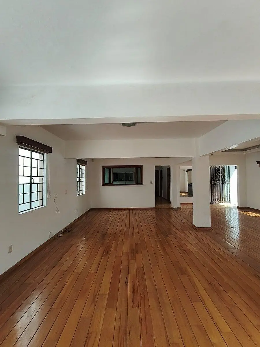 Casa con Uso de Suelo en Venta en Lomas de Chapultepec — foto 5