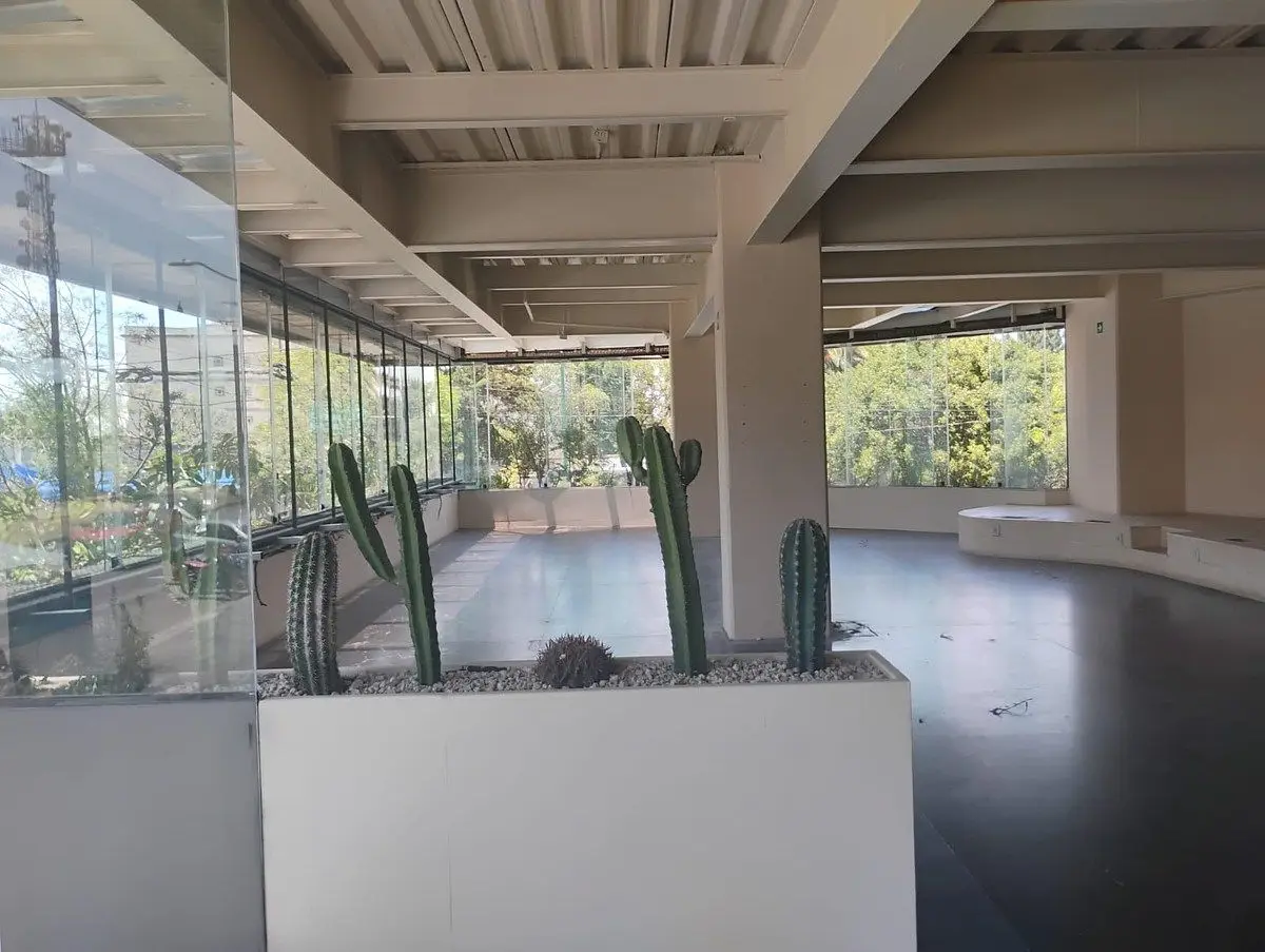 Local Comercial en Renta en Bosques de las Lomas — foto 3