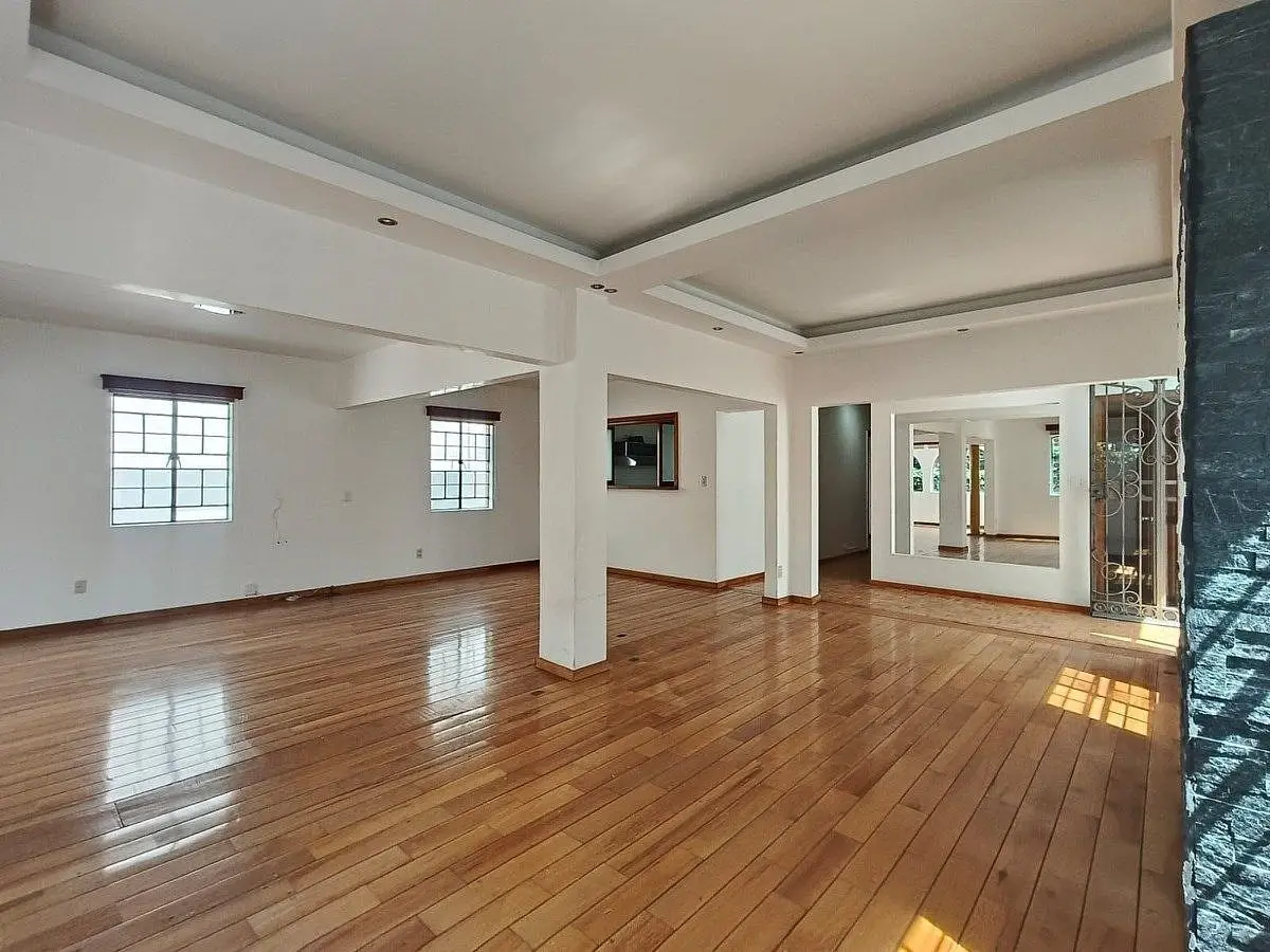 Casa con Uso de Suelo en Renta en Lomas de Chapultepec — foto 3