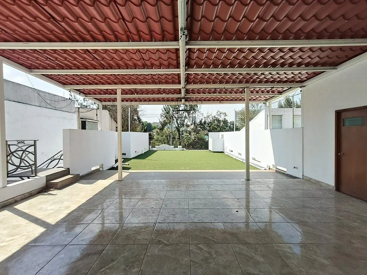 Casa con Uso de Suelo en Renta en Lomas de Chapultepec — foto 4