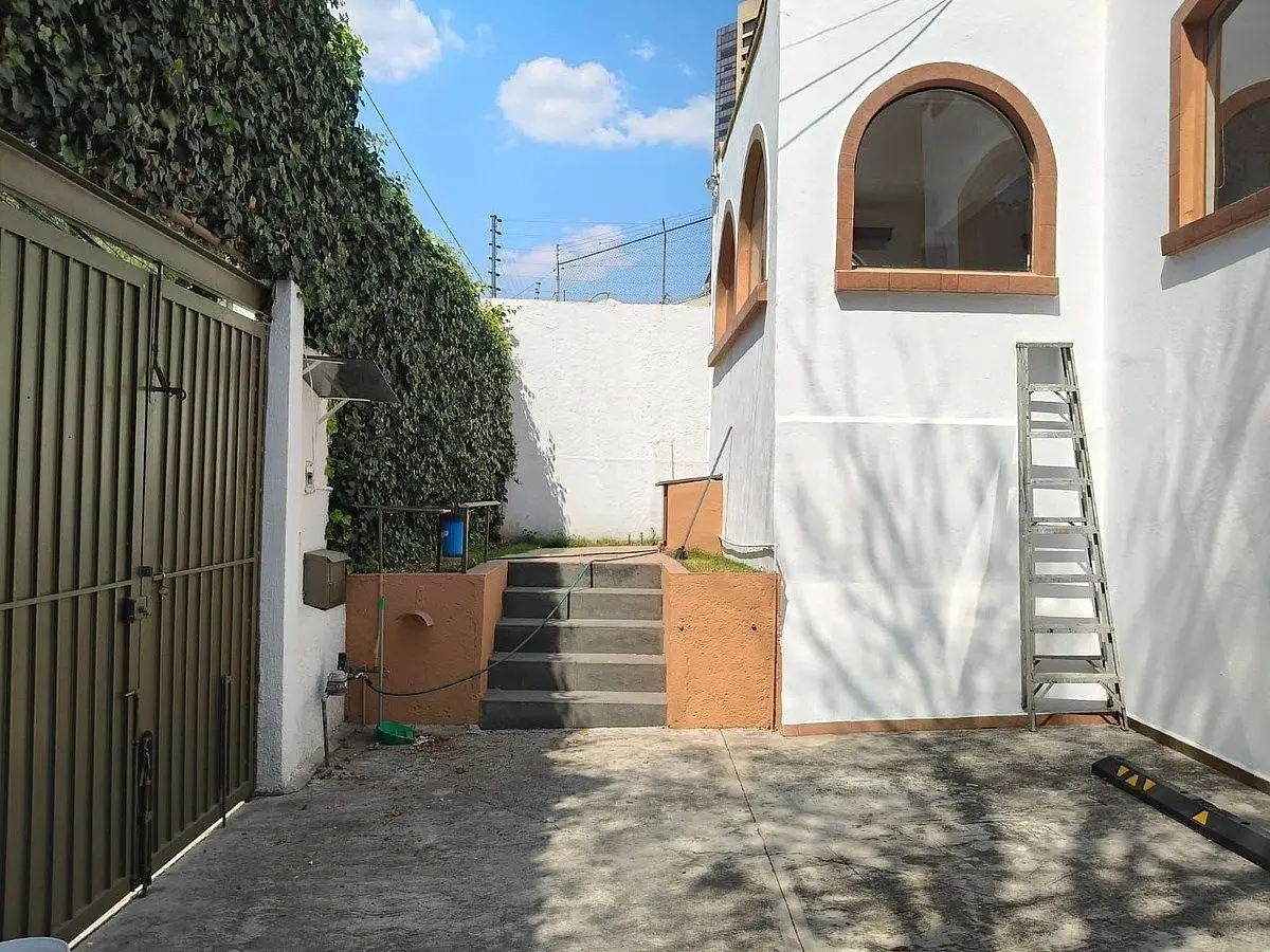 Casa con Uso de Suelo en Renta en Lomas de Chapultepec — foto 7