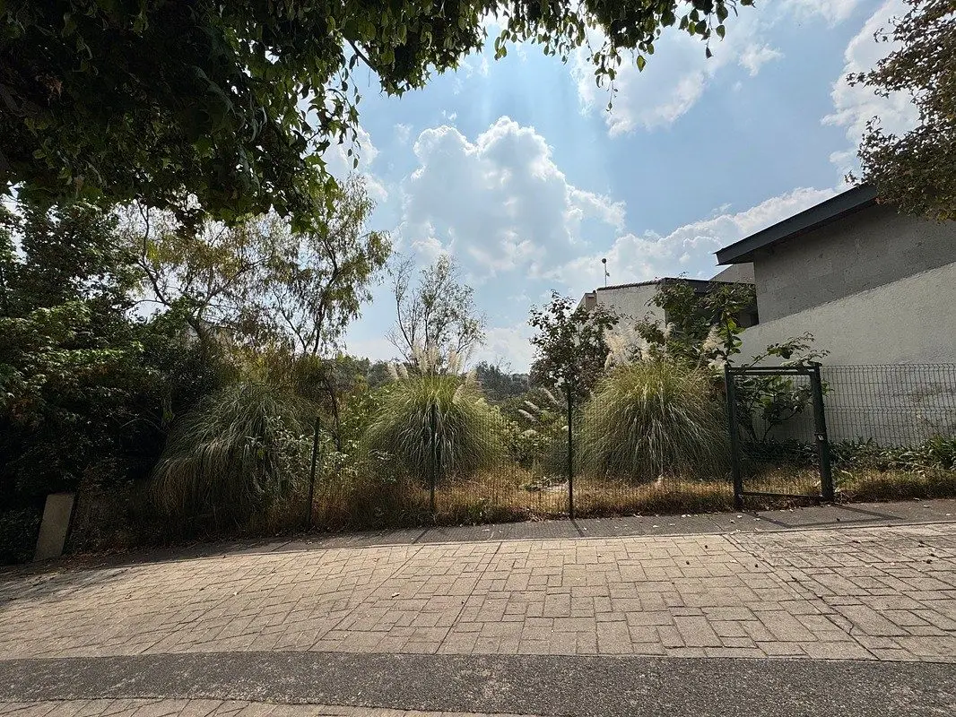 Terreno en Venta en Lomas de Bezares