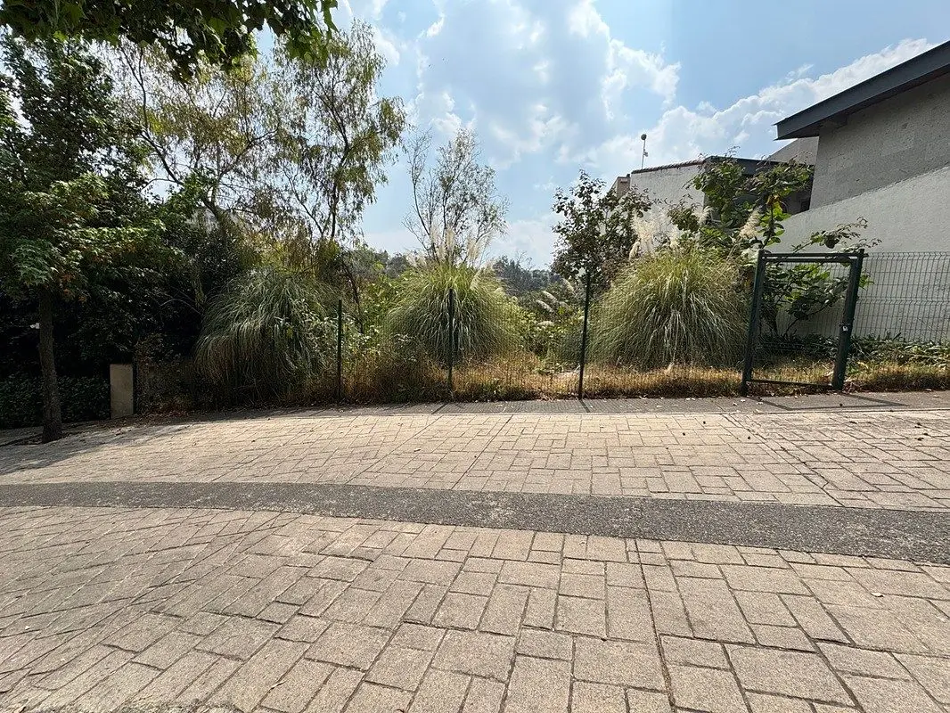 Terreno en Venta en Lomas de Bezares — foto 3