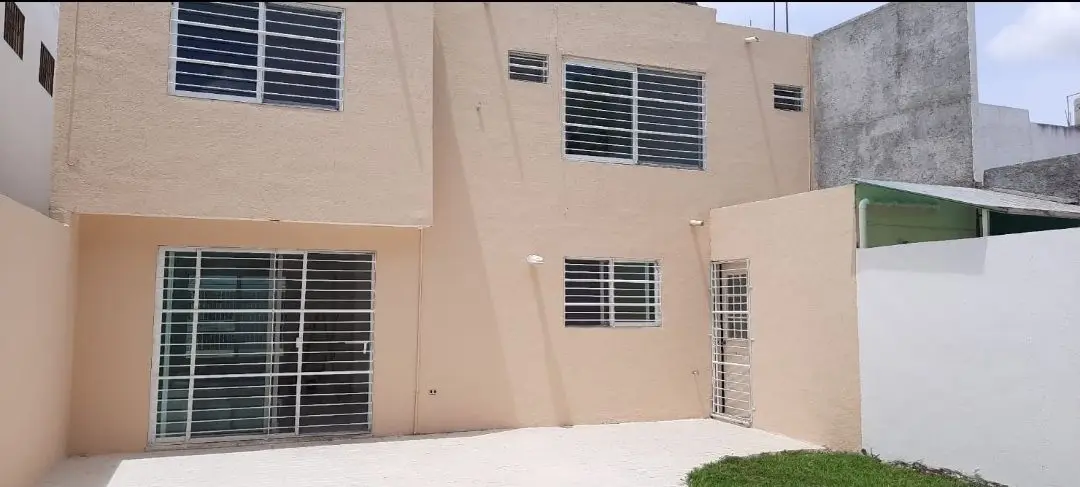 Casa en renta 3 recamaras con piscina zona norte — foto 6