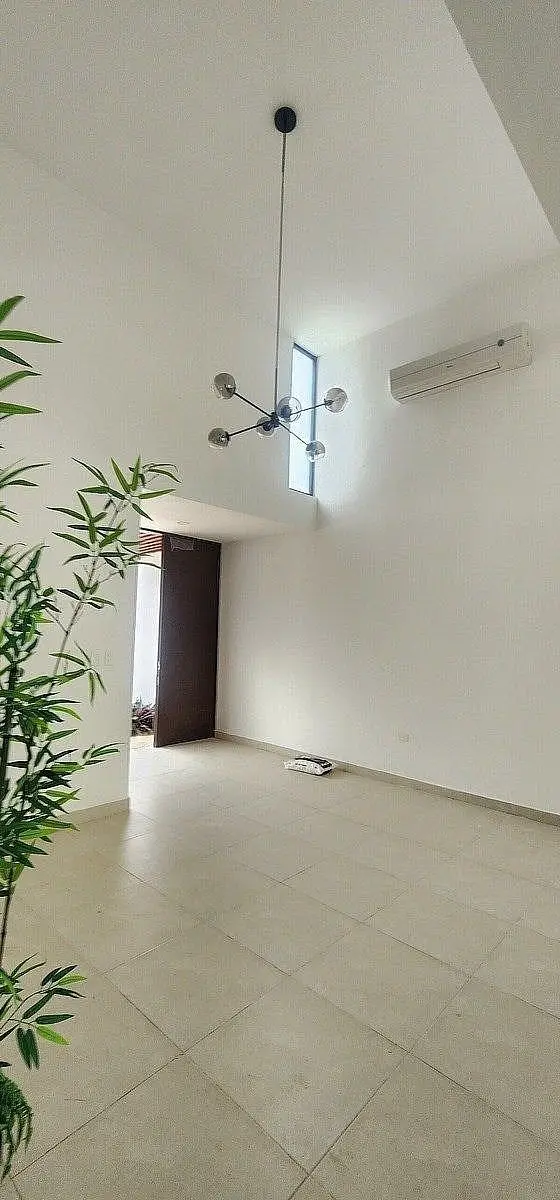 Casa en venta 4 recamaras con piscina terreno excedente Temozón — foto 4
