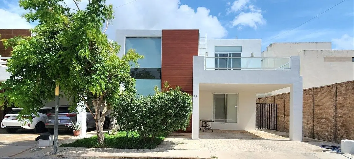 Casa Renta 3 Recamaras con piscina conkal