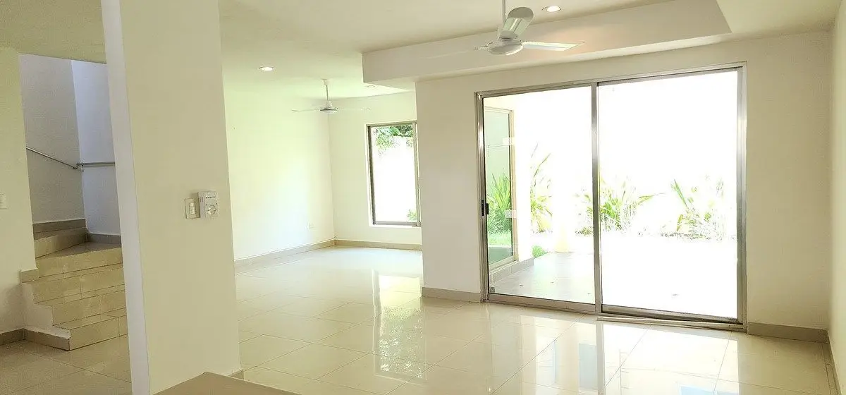 Renta casa 3 Recamaras en Altabrisa sin Muebles — foto 4