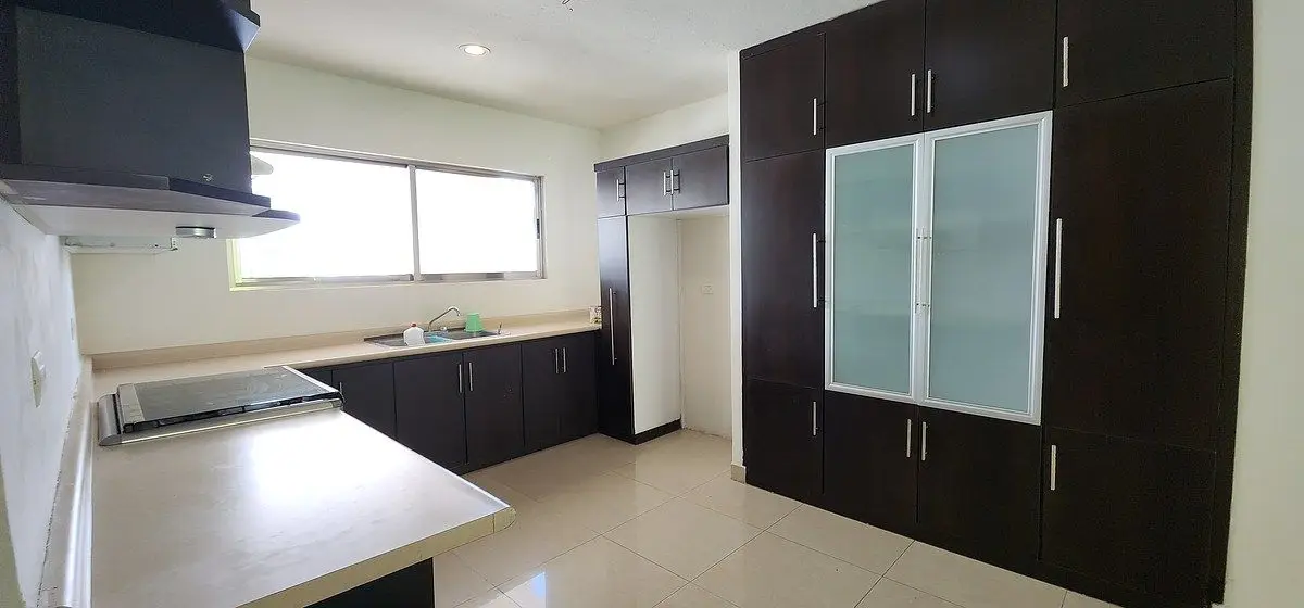 Renta casa 3 Recamaras en Altabrisa sin Muebles — foto 3