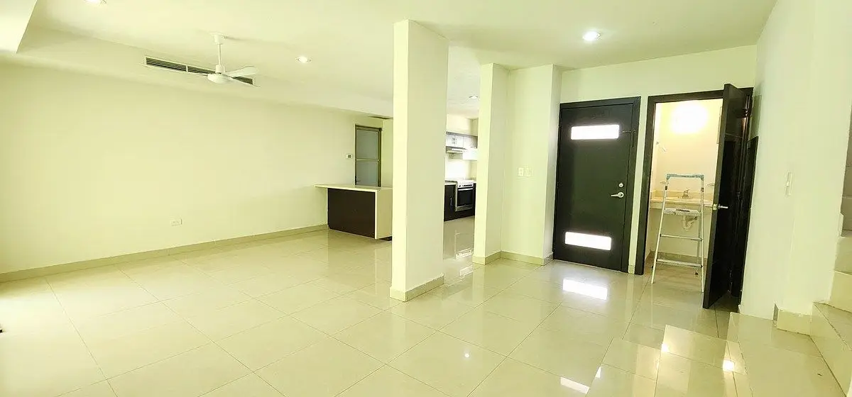 Renta casa 3 Recamaras en Altabrisa sin Muebles — foto 6