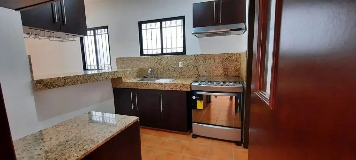 Renta casa con alberca 3 recamaras gran santa fe — foto 5