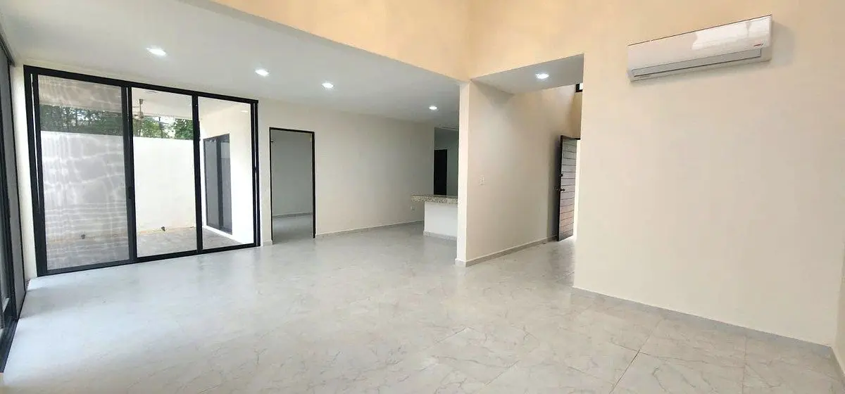 Renta Casa de 3 Recamaras Cholul Privada Kinish — foto 2