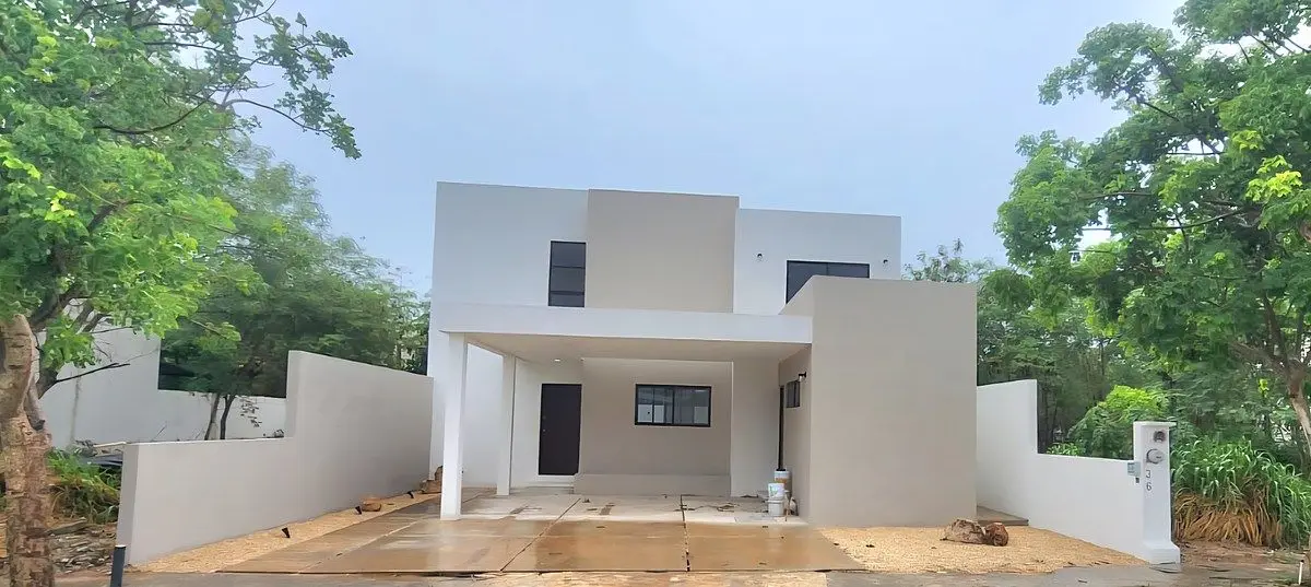 Renta Casa de 3 Recamaras Cholul Privada Kinish