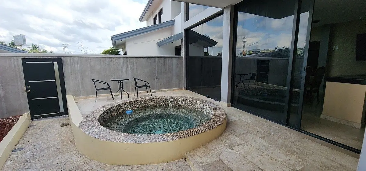 Renta Departamento Amueblado con jacuzy Campestre — foto 4