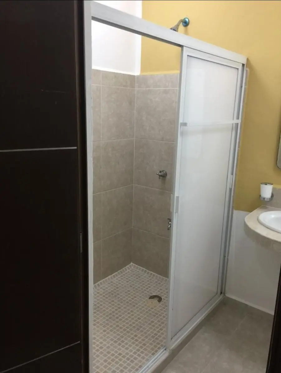 Renta Departamento Amueblado tipo estudio con 2 camas zona norte — foto 5