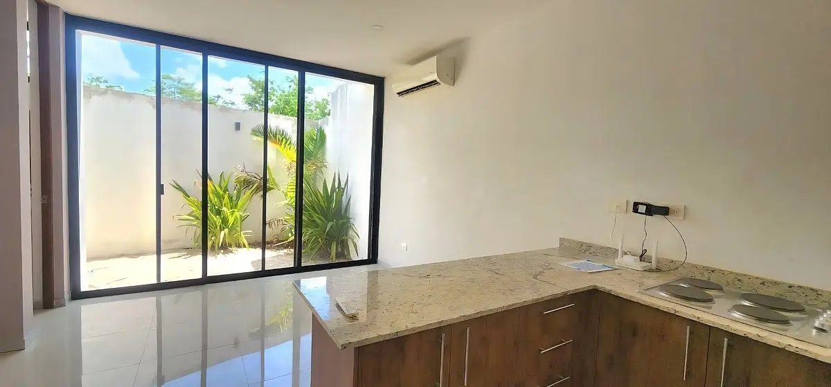 Renta Townhouse sin muebles con paneles solares — foto 5