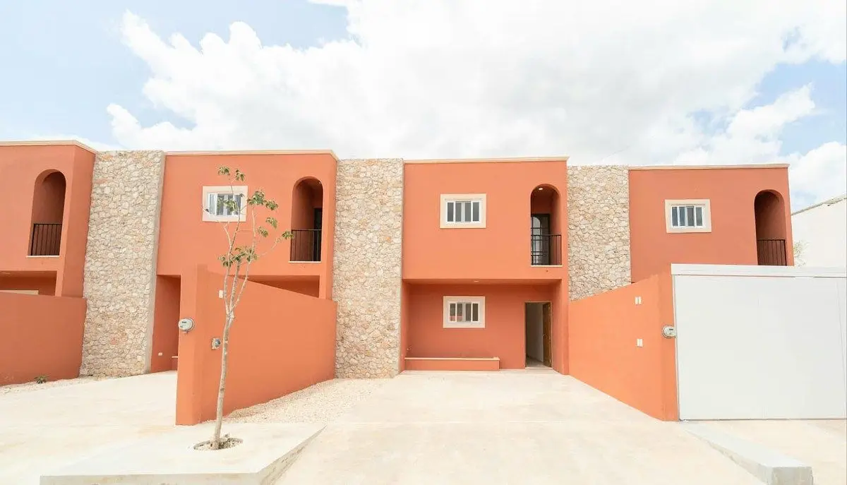 Venta Bonito Townhouse 2 Recamaras Temozón — foto 2